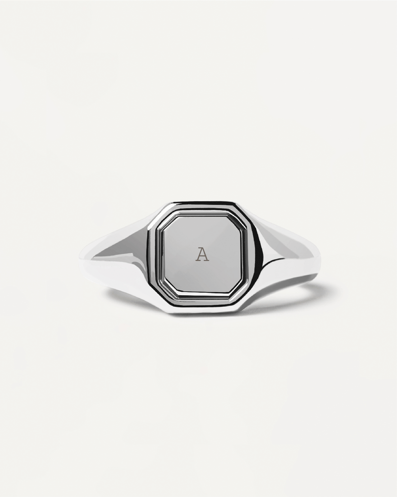 Engravable octagonal signet ring in silver