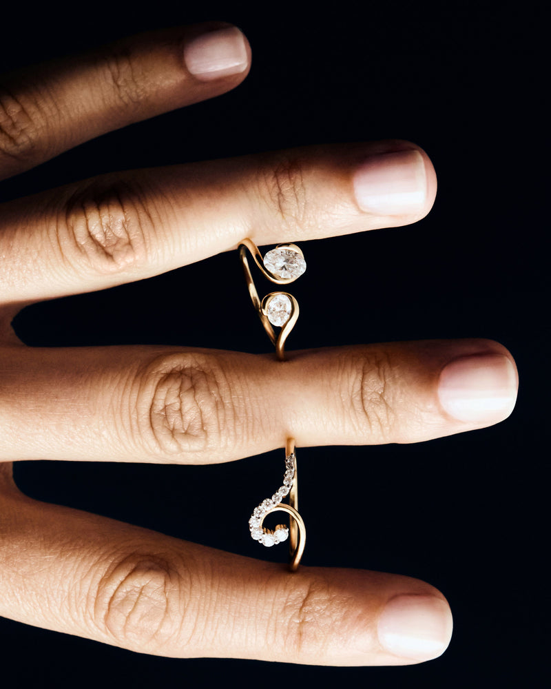 Diamonds and gold Gaia ring - 
  
    18K Gold
  
