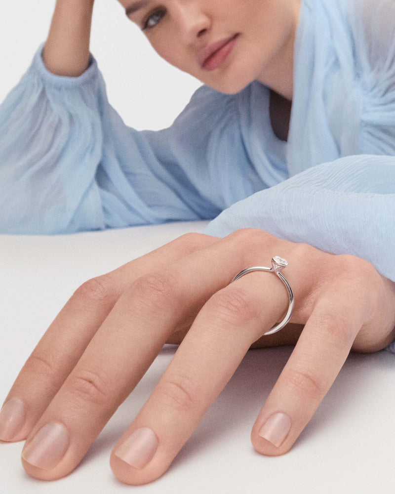 Diamond and white gold Grace solitary ring - 
  
    18K White gold / Rhodium silver plating
  
