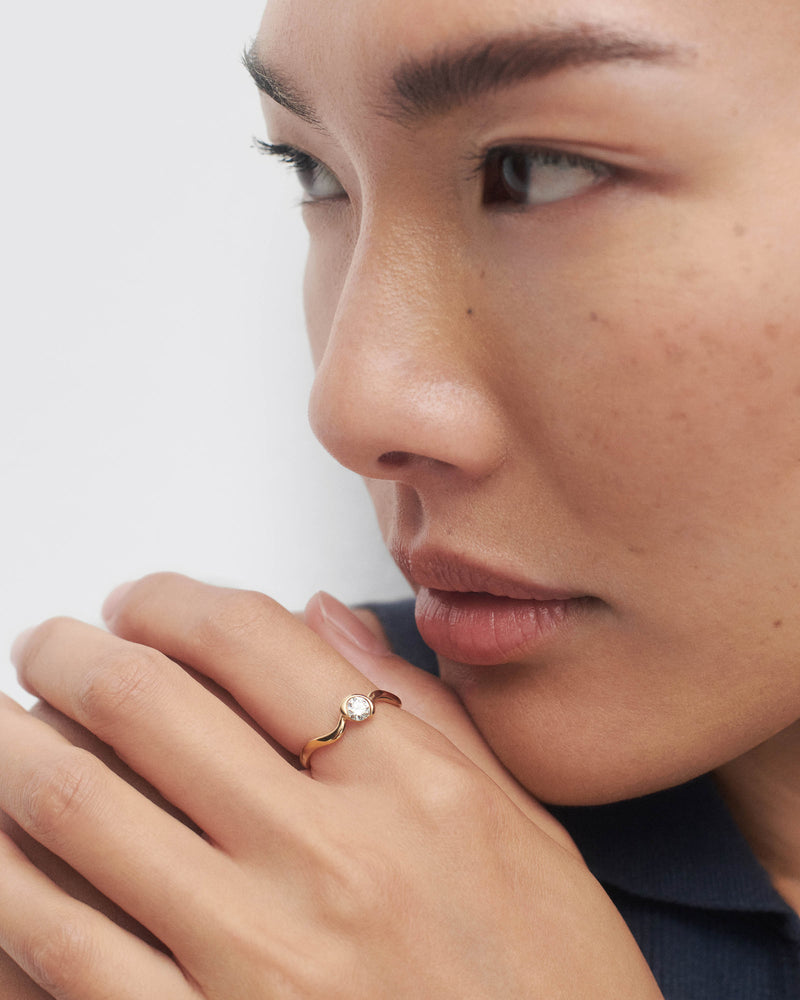 Diamonds and gold Delia ring - 
  
    18K Gold
  
