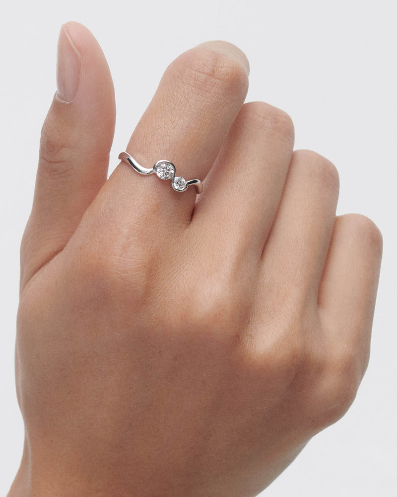 Diamonds and white gold Dafne ring - 
  
    18K White gold / Rhodium silver plating
  
