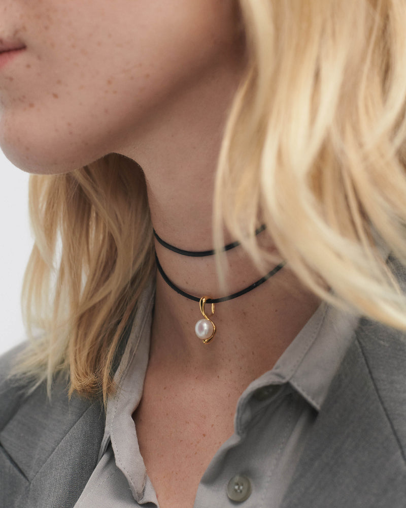 La perla essential pendant - 
  
    Sterling Silver / 18K Gold plating
  
