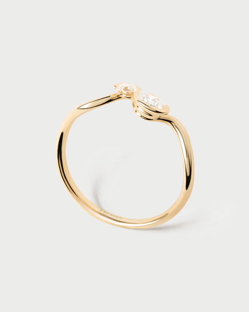 Diamonds and gold Dafne ring - 
  
    18K Gold
  
