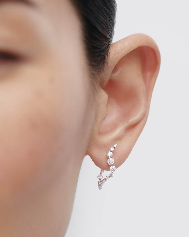 Diamonds and white gold Mini Venus hoops - 
  
    18K White gold / Rhodium silver plating
  
